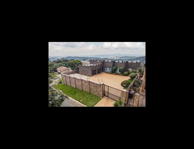 5 BEDROOM HOUSE FOR SALE IN BASSONIA